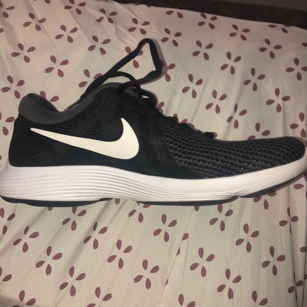 black nikes